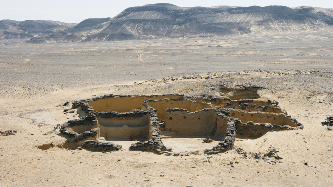 Lee más sobre el artículo Hallazgo en un desierto egipcio nuevos restos de edificaciones cristianas de hace 1.500 años