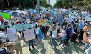 Lee más sobre el artículo Mexicanos salieron a las calles para rechazar el aborto