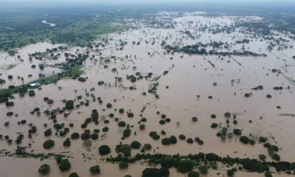 Lee más sobre el artículo Oremos: Venezuela atraviesa fuertes lluvias por fenómeno climatológico