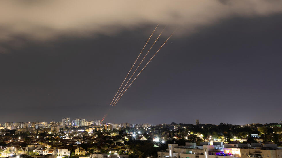 Lee más sobre el artículo 300 misiles y drones fueron lanzados desde Irán como ataque inminente a Israel