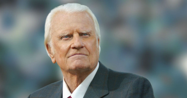 Lee más sobre el artículo 2 años después de la muerte de Billy Graham, su legado evangélico continúa