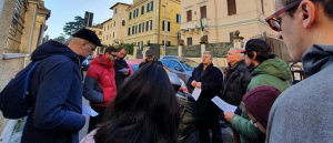Lee más sobre el artículo Cristianos oran en las calles de Italia por la sanidad en el país