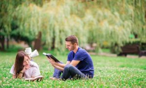 Lee más sobre el artículo Durante la pandemia los jóvenes son los que más han orado y leído la Biblia