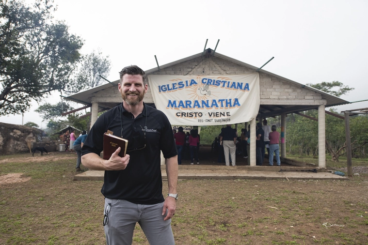  Edward Graham celebra que 9 millones de niños conocieron a Cristo