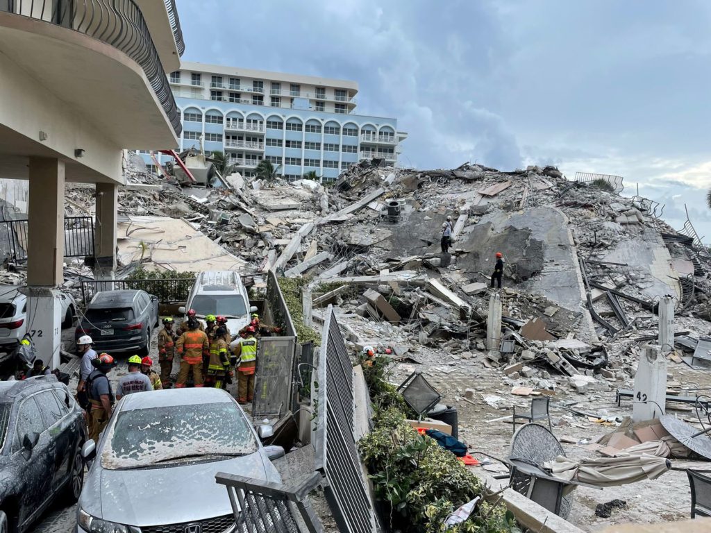 Organización Billy Graham y otras cristianas ofrecen su ayuda en el colapso del edificio de Miami