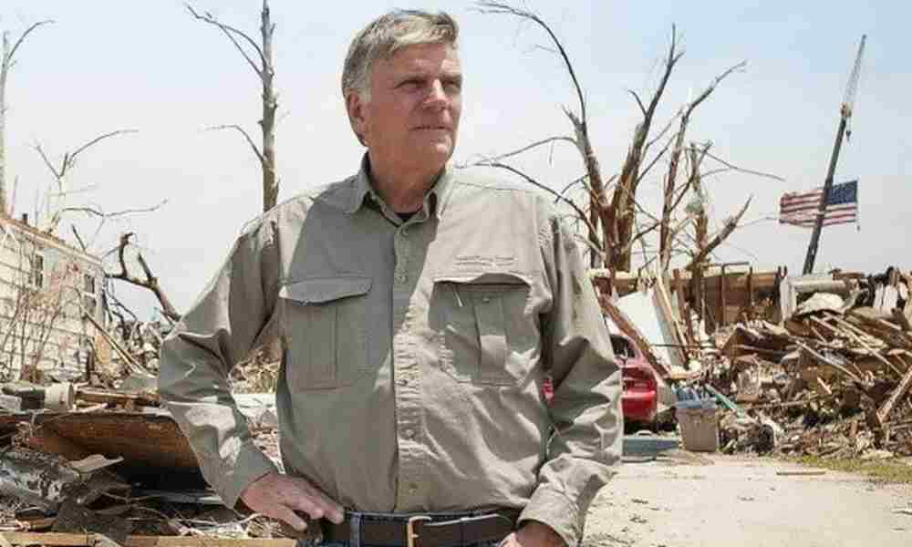 (Mi esperanza está en Dios, no en los políticos), dice Franklin Graham