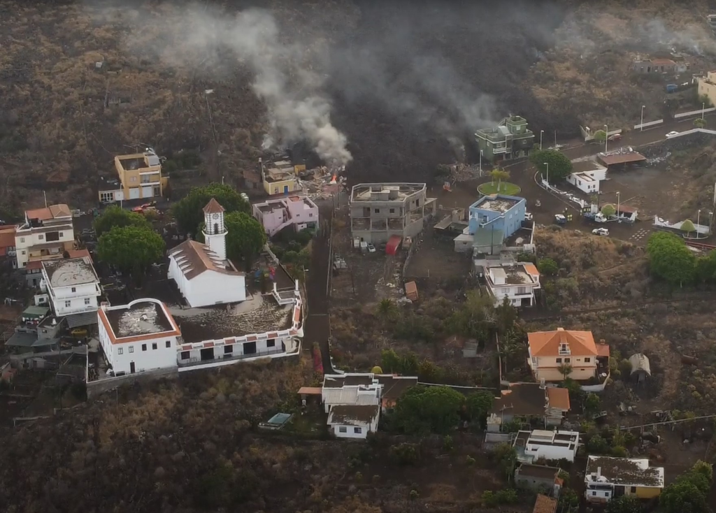 Volcán y violentos terremotos azotan España, Australia y Nicaragua