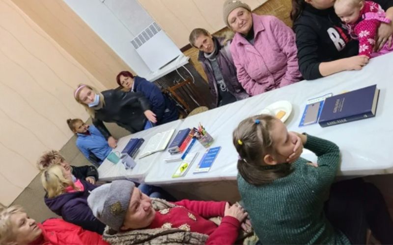 Las Iglesias De Ucrania Crecen En Una Zona De Guerra