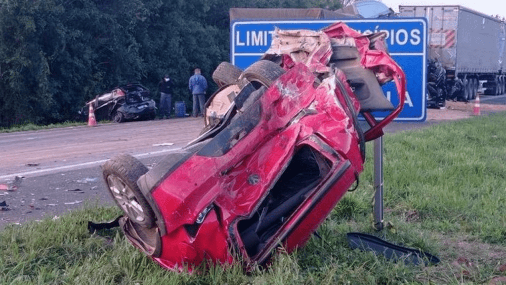 Mujer agradece a Dios por darle una oportunidad de vida tras sobrevivir a fatal accidente.