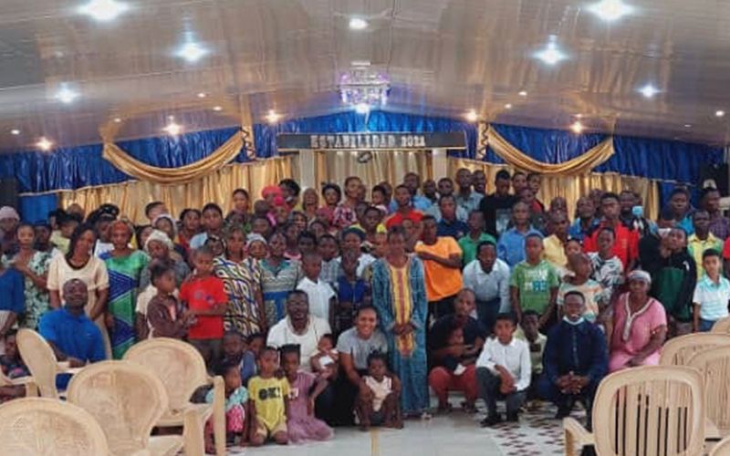 Guinea Ecuatorial: ¡Una Iglesia En Victoria!