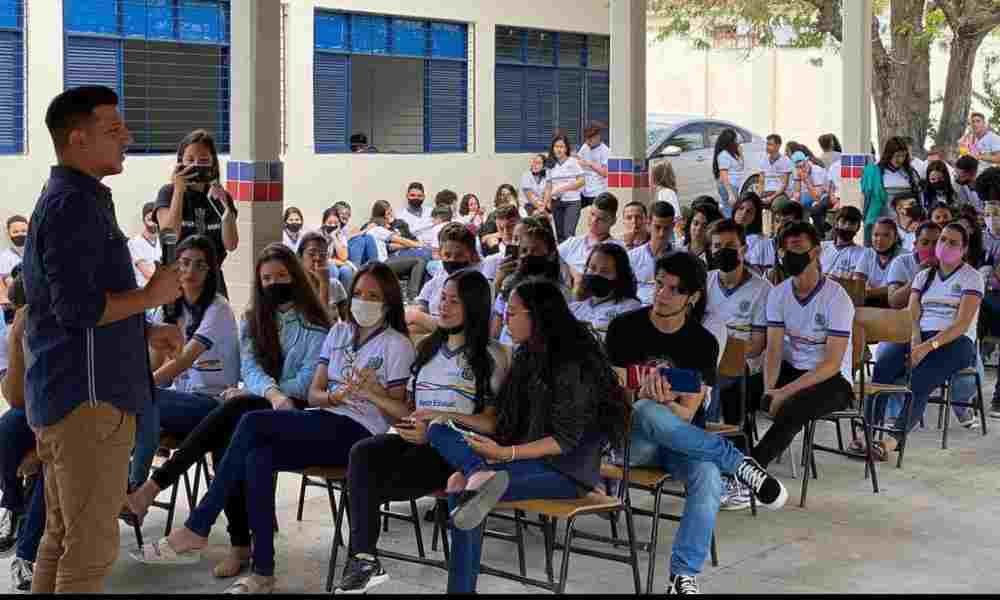 Avivamiento: Más de mil jóvenes aceptan a Jesús en escuelas de Brasil