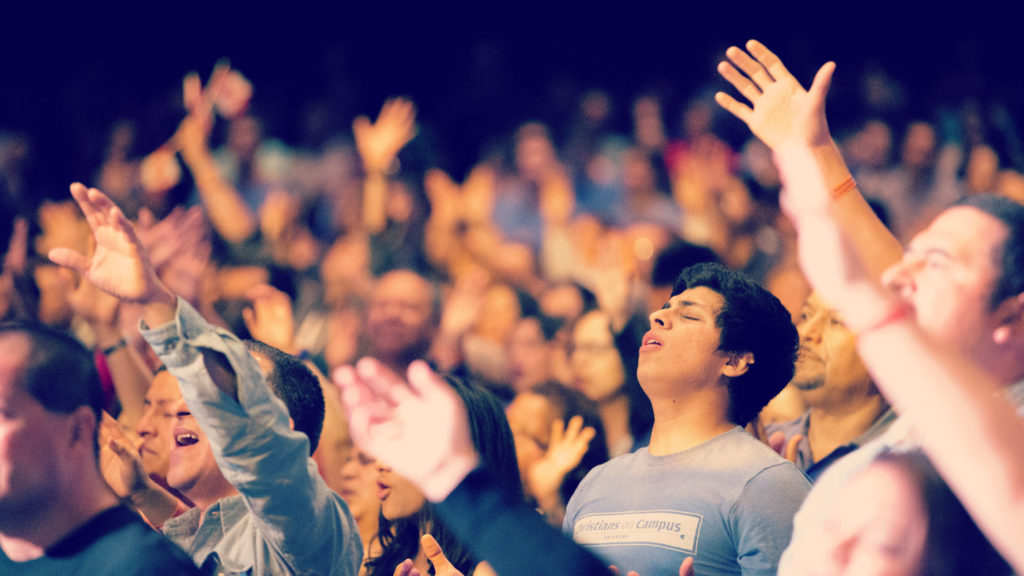 A pesar del aumento en la adoración digital, la gente todavía ama los edificios de la iglesia