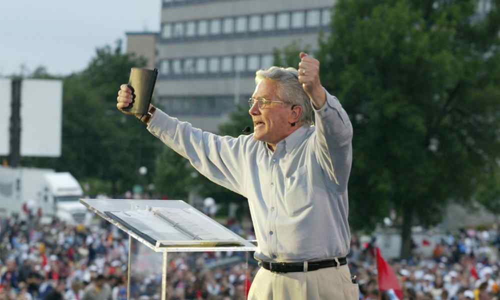 Luis Palau: El hombre que predicó las buenas nuevas del Evangelio a millones