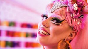 Lee más sobre el artículo Proponen ley que proteja a niños de shows de Drag Queens