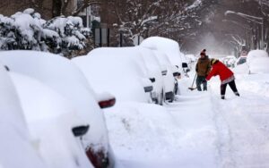 Lee más sobre el artículo Pastores rescatan a más de 150 personas durante tormentas de nieve