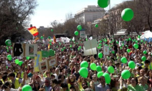 Lee más sobre el artículo 23.000 personas marchan en Madrid en defensa de la vida