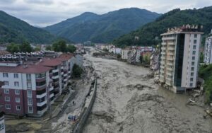 Lee más sobre el artículo Oración por Turquía: Miles de inundaciones y fallecidos después de terremoto