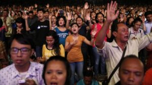 Lee más sobre el artículo Indonesia: Autoridades cierran iglesias después que musulmanes exigen que los cristianos adoren a Jesus