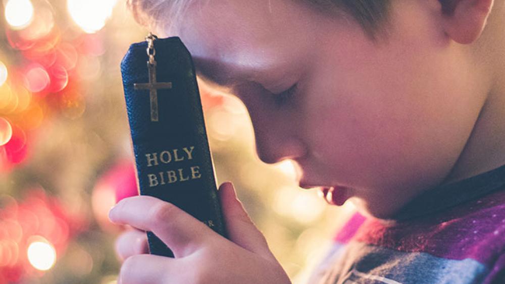 Maravilloso programa bíblico lleva a cientos de niños a conocer a Jesús en medio de la cultura tóxica actual