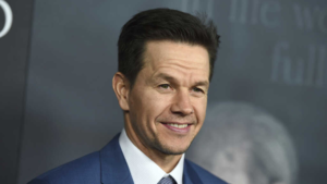 Lee más sobre el artículo Mark Wahlberg dice que «todo lo bueno y todo lo positivo» de la vida viene de Dios