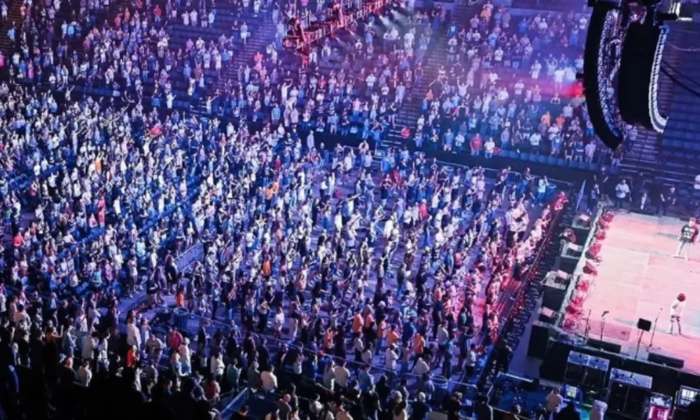 Cientos de jóvenes aceptan a Jesús en The Send en EE. UU.