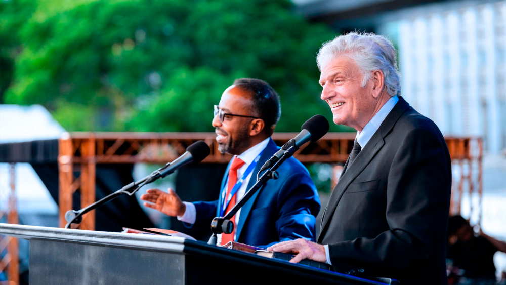 Lee más sobre el artículo Franklin Graham comparte el Evangelio con 437.000 etíopes en un lugar famoso por las manifestaciones comunistas